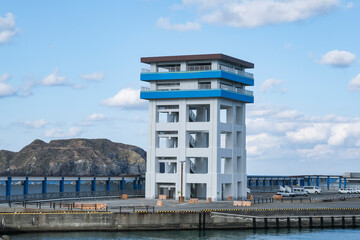 新島港にある津波避難タワー