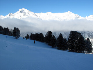 Fototapeta na wymiar Sky slopes, mountains and blue sky - Val-Cenis - Haute Savoie - France