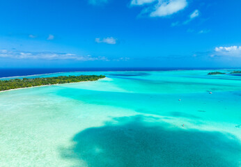 Fototapeta na wymiar Bora Bora paradise by drone, French Polynesia