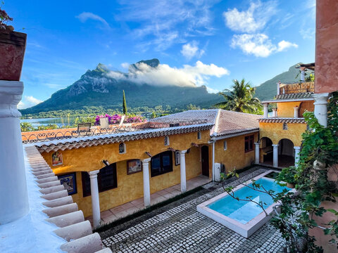 Villa Yrondi, Bora Bora