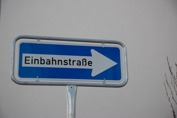 Einbahnstra&szlig;e