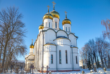 Fototapeta na wymiar Nicholas the Wonderworker Cathedral. Saint Nikolsky Convent. Pereslavl-Zalessky, Golden ring of Russia