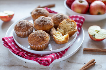 Apple muffins with sugar cinnamon topping