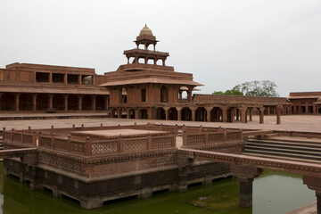 Obraz premium India Fatehpur Sikri temple on a sunny autumn day.