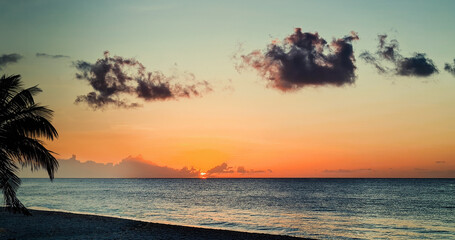 Fototapeta na wymiar sunset over the Caribbean Sea, Grand Anse Bay, Grenada