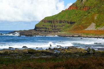 Fototapeta na wymiar Ocean coast landscape. North Ireland Giants's causeway.