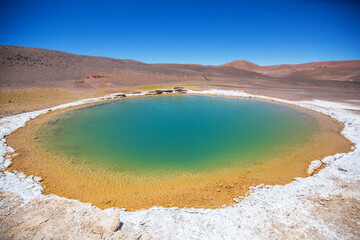 Fototapeta na wymiar Crater lake