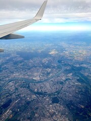 Blick aus dem Flugzeug auf den Rhein zund Köln, Nordrhein-Westfalen, Deutschland