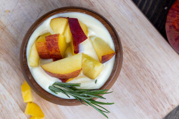 yogurt with the taste and aroma of peaches