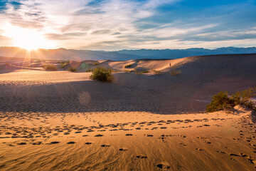 Fototapeta na wymiar Last Light on the Dunes, Mesquite Flat Sand Dunes, Death Valley National Park, California