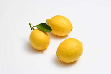 ３個のレモン