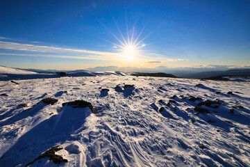 冠雪の霧ヶ峰高原