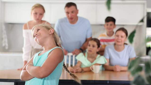  Offended girl child has turned back on large family and does not want to talk to household. Parents scolded daughter for inappropriate behavior at school, non-fulfillment of household duties