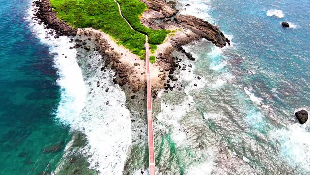 Sanxiantai Recreation Area near the town of Chenggong , located at Taitung, eastern Taiwan