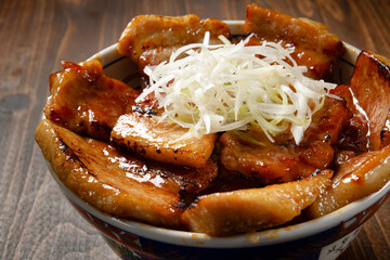 豚丼