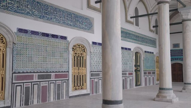 Interior and details of calligraphy, islamic pattern of the Baghdad Pavilion, in Topkapi Palace Istanbul, Turkey