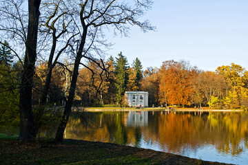 Fototapeta na wymiar Beautiful view of Lake Badenburg in autumn. Munich, Germany
