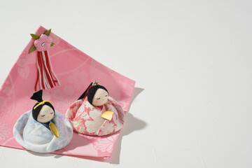 ひなまつりと白背景のフリースペース