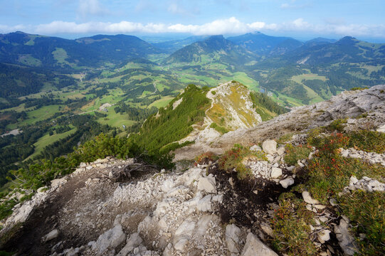Berglandschaft in der N&auml;he von Bad Hindelang und Oberjoch. Berg Iseler und Schmugglerpfad.