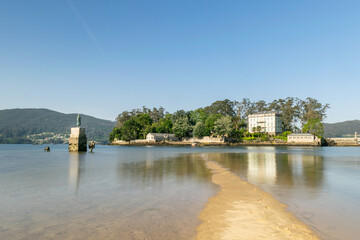 Monumento al capitán Nemo, en Redondela (Galicia, España)