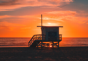 Santa Monica Lifeguard Tower Silhouette - 710025973