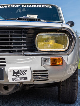 Face avant d'une Renault 12 Gordini