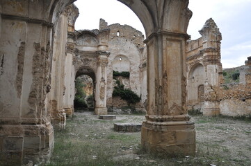 Obraz premium Convento de los servitas, Cuevas de Cañart, Teruel. Maestrazgo. 