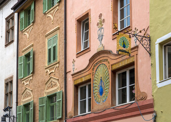Fototapeta na wymiar Architektur in Bozen, Südtirol