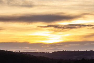 pôr do sol na cidade de Paracatu, Estado de Minas Gerais, Brasil