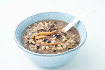 Nourishing and healthy porridge, rice, bean and cuttlefish porridge