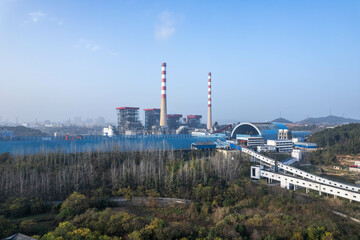 Obraz premium Thermal power plant industrial building