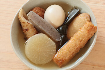 器に盛られたおでん