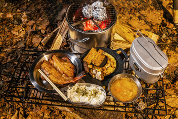 アウトドア料理　Typical outdoor camping food photos