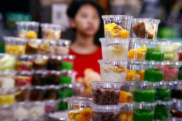 Psar Thmei Central Market. Street food.