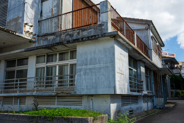 日本の沖縄県の古くてとても美しい建物