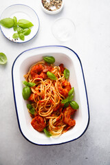 Spaghetti with shrimps and spicy sauce