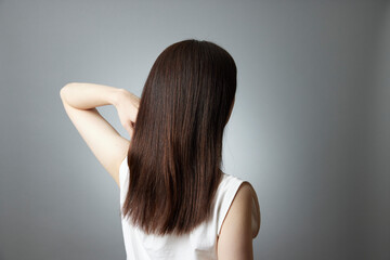 Naklejka premium 綺麗な髪の毛の日本人女性