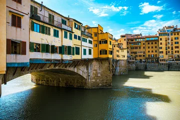 Photo sur Plexiglas Ponte Vecchio Golden bridge across Arno river in Florence