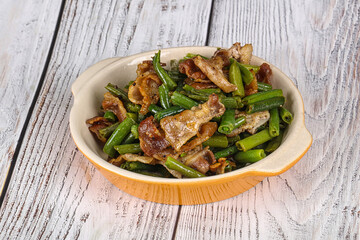 Roasted bacon with green bean