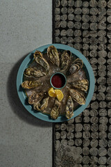 Oysters with raspberry sauce