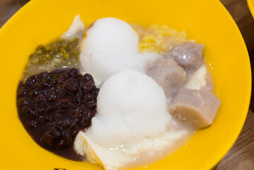 Ice cream with red bean mash and taro ball