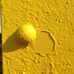 rivet  peinture  jaune