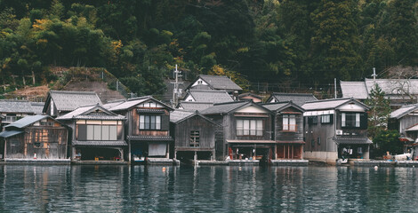 Fototapeta premium Boat houses on the harbor 