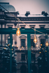 Fototapeta premium stylish light bulbs in the cafe