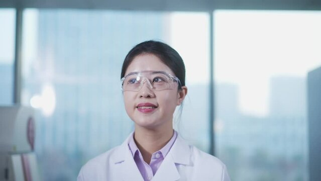 woman doctor with eyeglasses 
