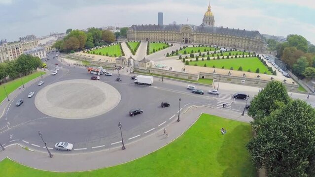 Transport traffic on square Rond-Point du Bleuet de France 