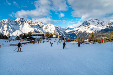 Ski slopes in Valmalenco ski resort - obrazy, fototapety, plakaty