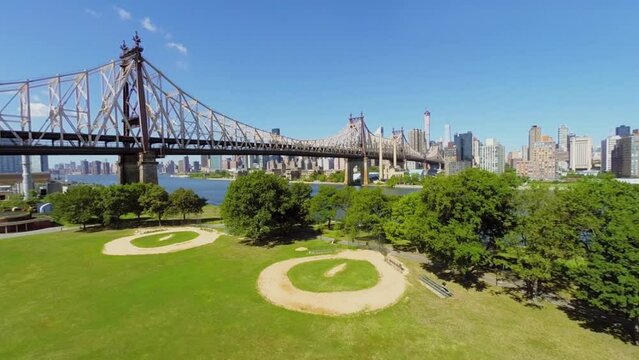 Queensbridge Park near Queensboro Bridge over East River 