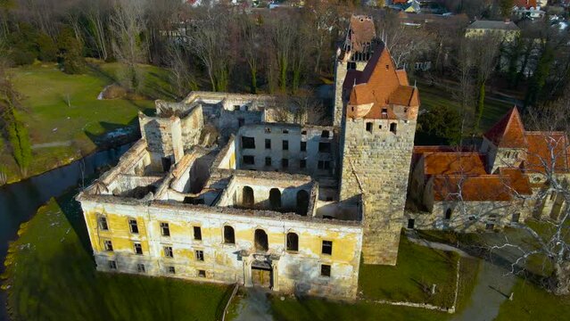 Ruine Pottendorf - Drohnenflug