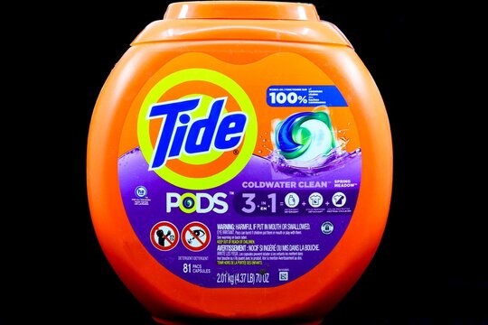 Tide laundry detergent pods container